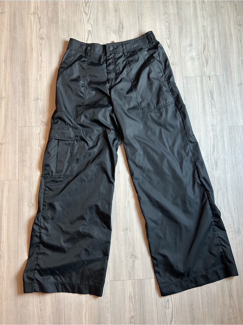 Fabletics Black Wide-Leg Cargo Pants